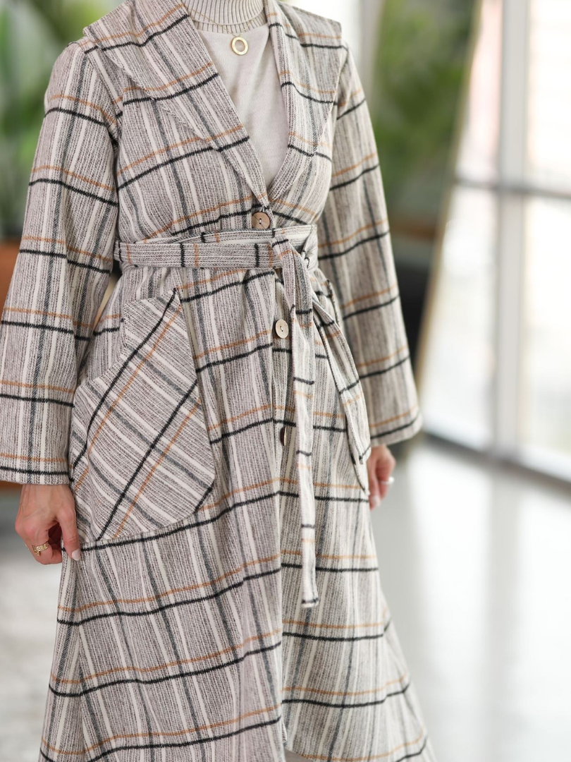 Check-Patterned Coat Set